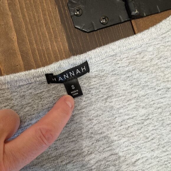 HANNAH Lightweight Grey Bell-Sleeve Sweater Small - Picture 3 of 4